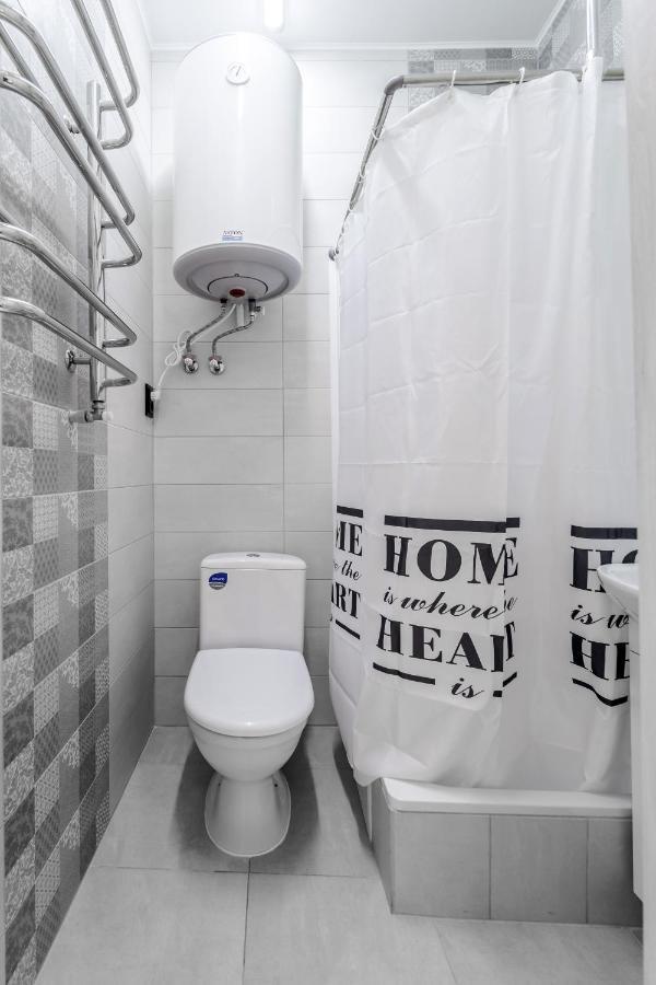 Modern Apartment In The Old City Lviv Extérieur photo