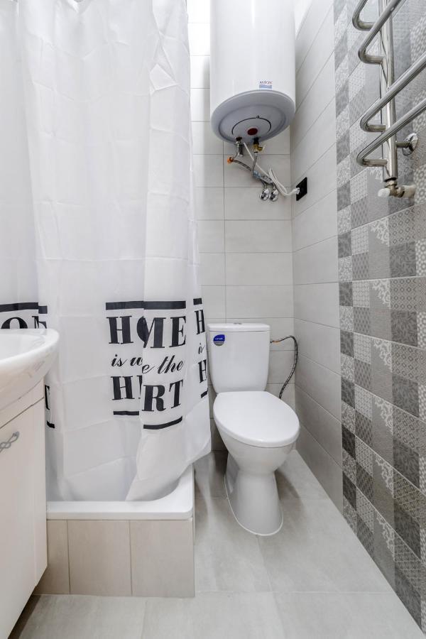 Modern Apartment In The Old City Lviv Extérieur photo