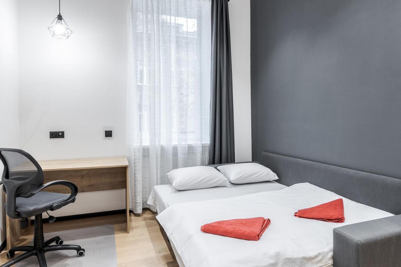 Modern Apartment In The Old City Lviv Extérieur photo