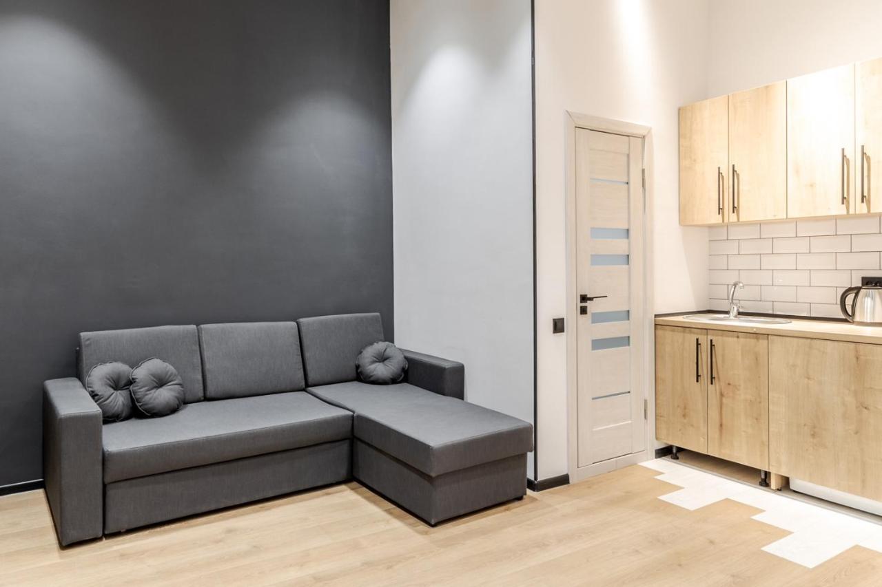 Modern Apartment In The Old City Lviv Extérieur photo